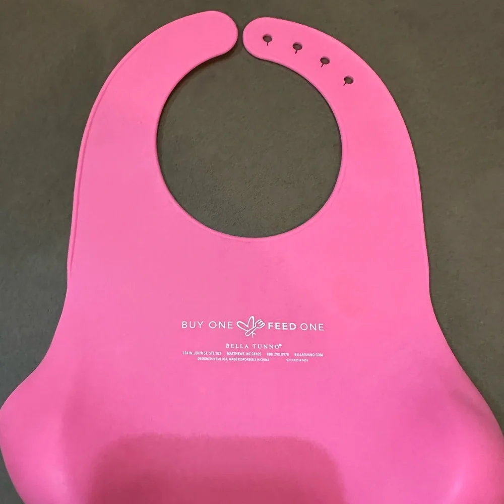 Bella Tunno All Hail The Queen Wonder Bib